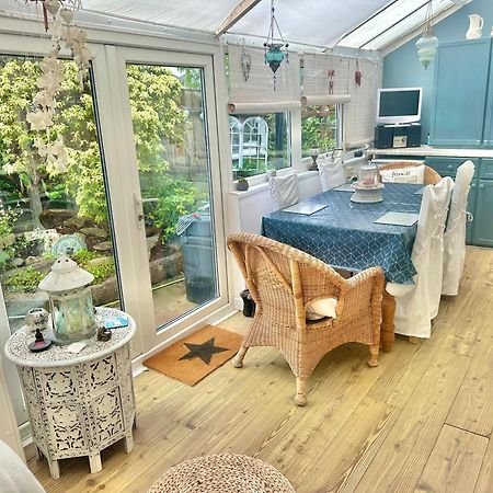 Garden Cottage - 3 Bedroom Close To Town And Beach Bornemouth Extérieur photo