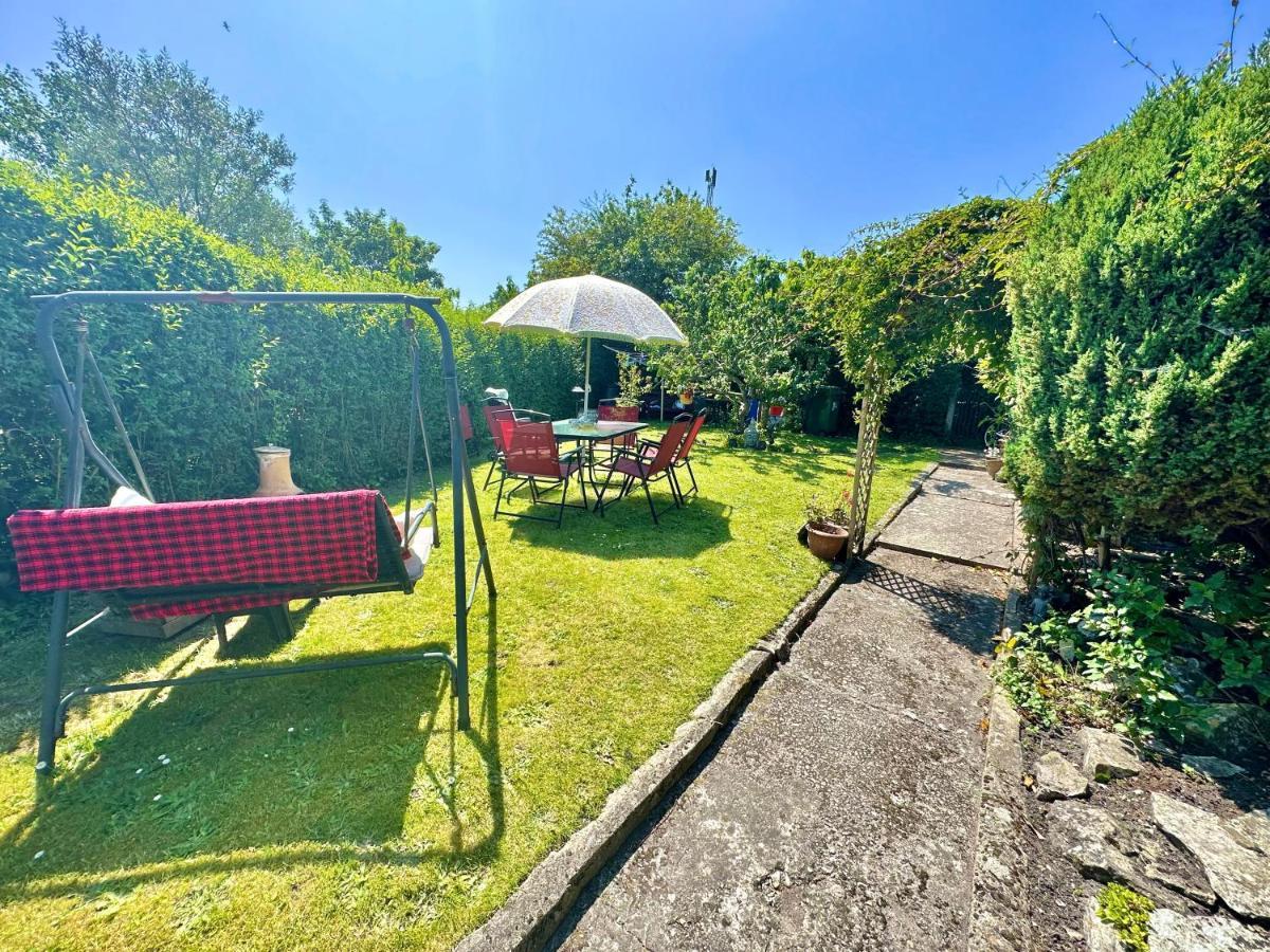 Garden Cottage - 3 Bedroom Close To Town And Beach Bornemouth Extérieur photo