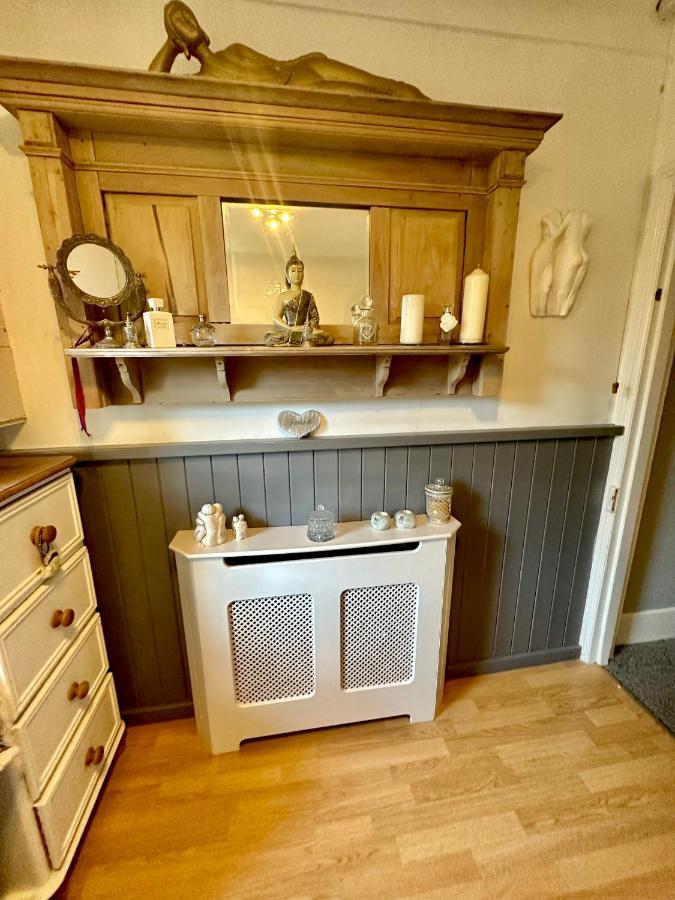 Garden Cottage - 3 Bedroom Close To Town And Beach Bornemouth Extérieur photo