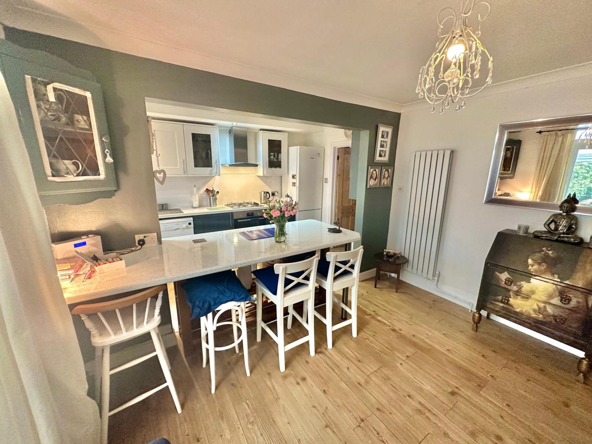 Garden Cottage - 3 Bedroom Close To Town And Beach Bornemouth Extérieur photo