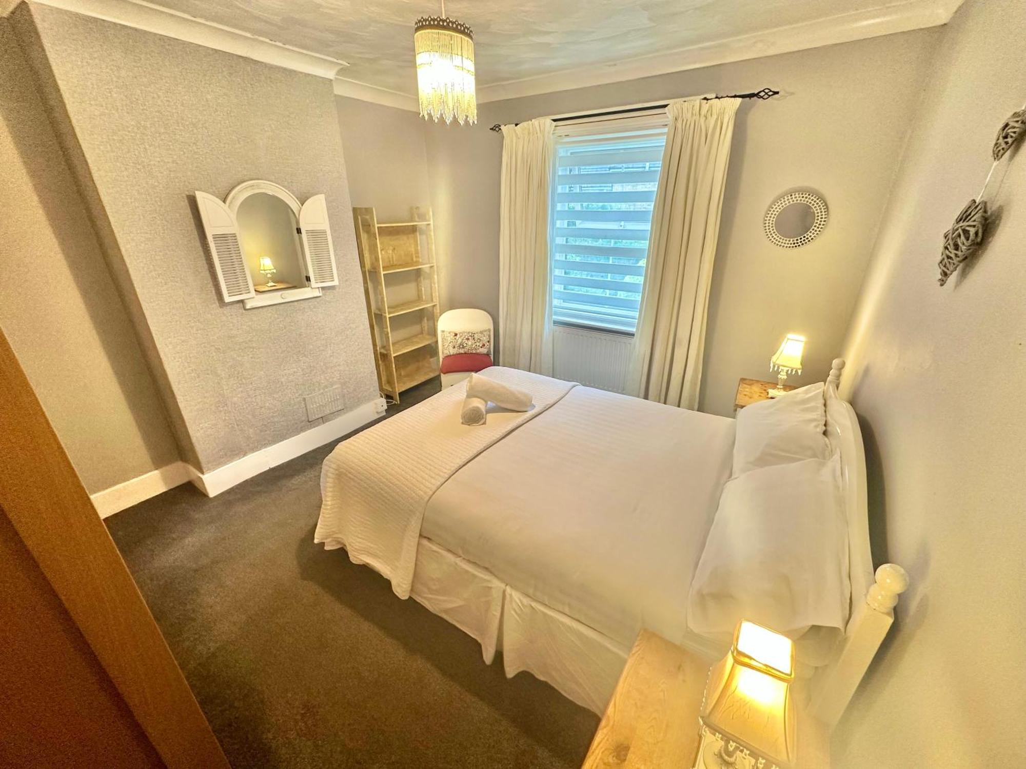 Garden Cottage - 3 Bedroom Close To Town And Beach Bornemouth Extérieur photo