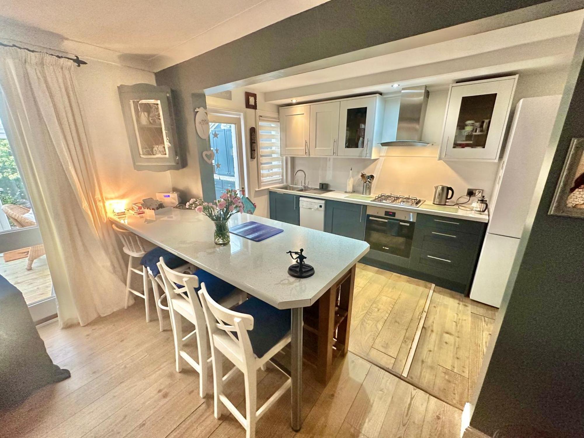 Garden Cottage - 3 Bedroom Close To Town And Beach Bornemouth Extérieur photo